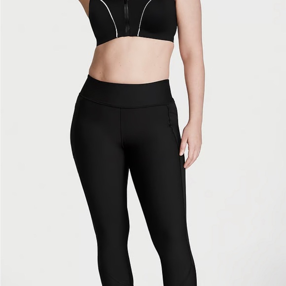VS KNOCKOUT CROP LEGGING NEW WITH TAGS - Picture 4 of 6